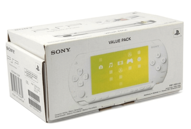 PSP-1004 Ceramic White box art for PSP